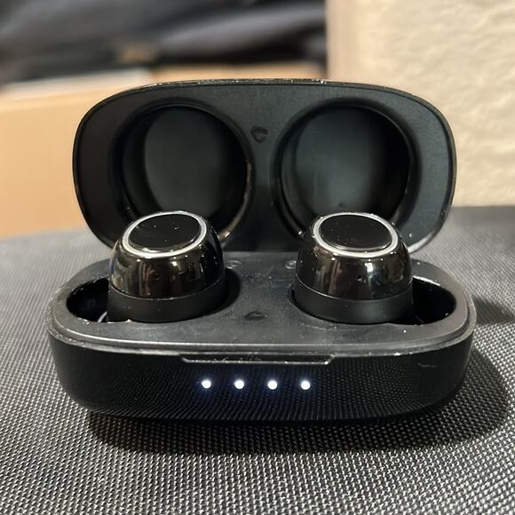 Echo Buds Ear Active Noise Cancellation (2021 release, 2nd gen) - Picture 2 of 5